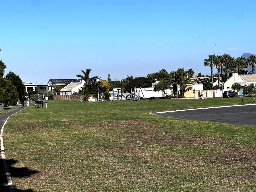 To Let 2 Bedroom Property for Rent in Sunningdale Western Cape